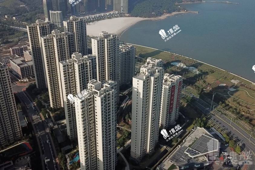 珠海仁恒滨海半岛|首期5万(减)|阳光海滩|海滨长廊，现楼发售，香港银行按揭，最新价单